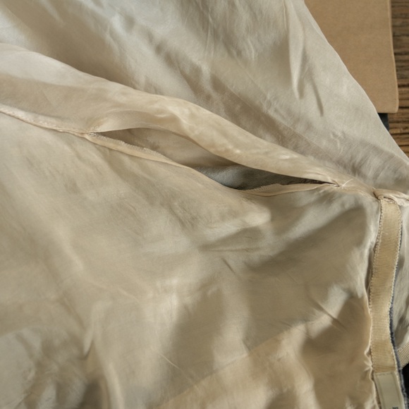 SOLD- PRADA silk skirt - Picture 11 of 12